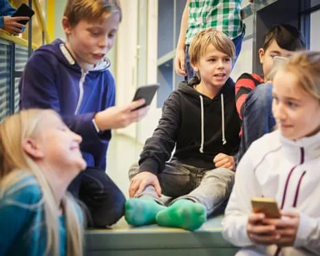The Scandinavian nation to Implement Countrywide Mobile Phone Restriction in Schools