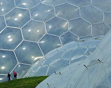 Geodesic Mastermind: Nicholas Grimshaw Introduced Innovative Splendor to Railways, Aircraft, Gardens – and Retail