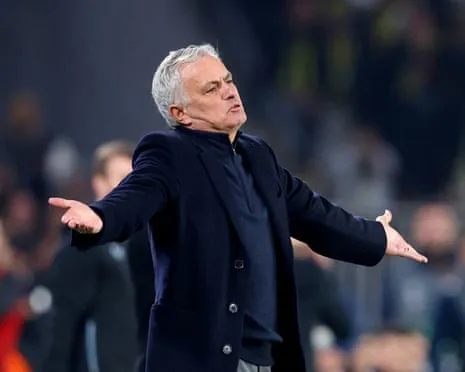 SL Benfica Involved in Discussions to Bring In José Mourinho Following Sacking of Former Manager